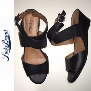 LUCKY BRAND Jemini black leather sandals